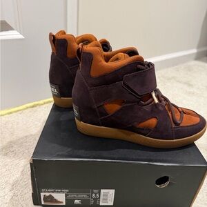 Sorel Brown and Tan Lace Up Boots